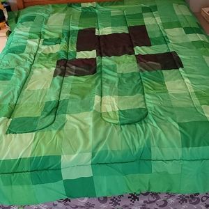 Queen size minecraft comforter